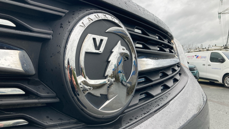 Vauxhall Vivaro L2 Diesel 3100 2.0d 145PS Sportive H1 Van